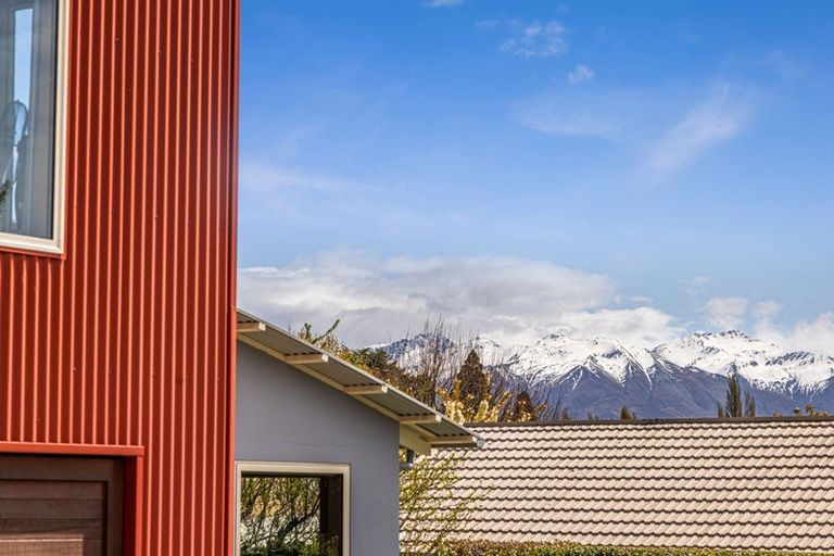 Photo of property in 117 Meadowstone Drive, Wanaka, 9305