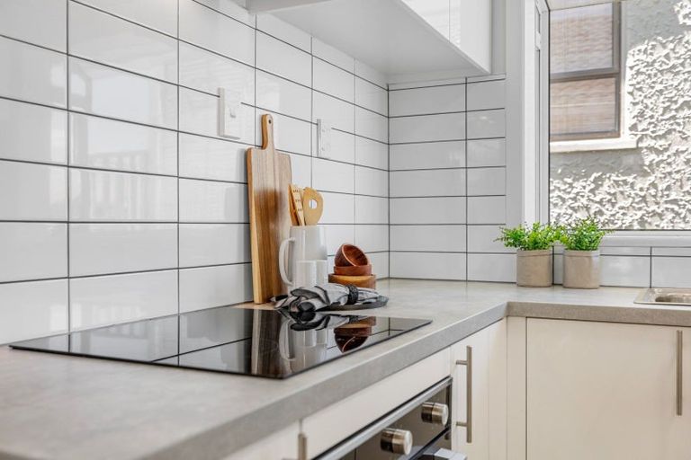 Photo of property in 359 Maunganui Road, Mount Maunganui, 3116