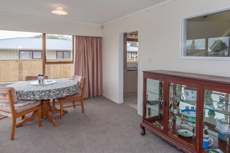 Photo of property in 11 Matipo Street, Levin, 5510