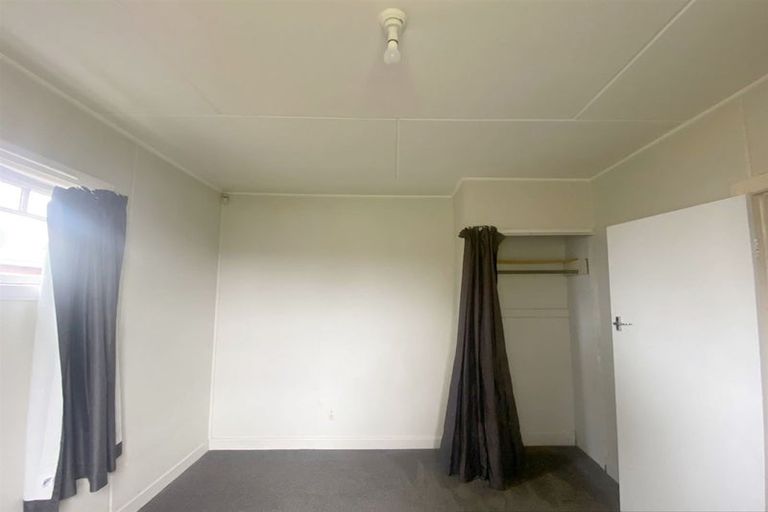 Photo of property in 102 Barbour Street, Waltham, Christchurch, 8011
