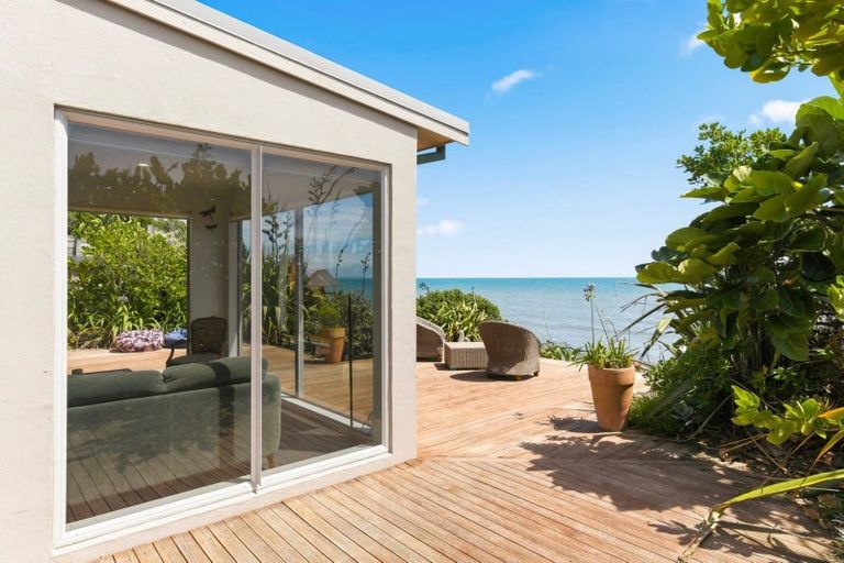 Photo of property in 60 The Esplanade, Raumati South, Paraparaumu, 5032