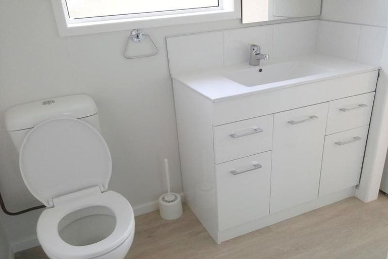 Photo of property in 95 Pendarves Street, New Plymouth, 4310