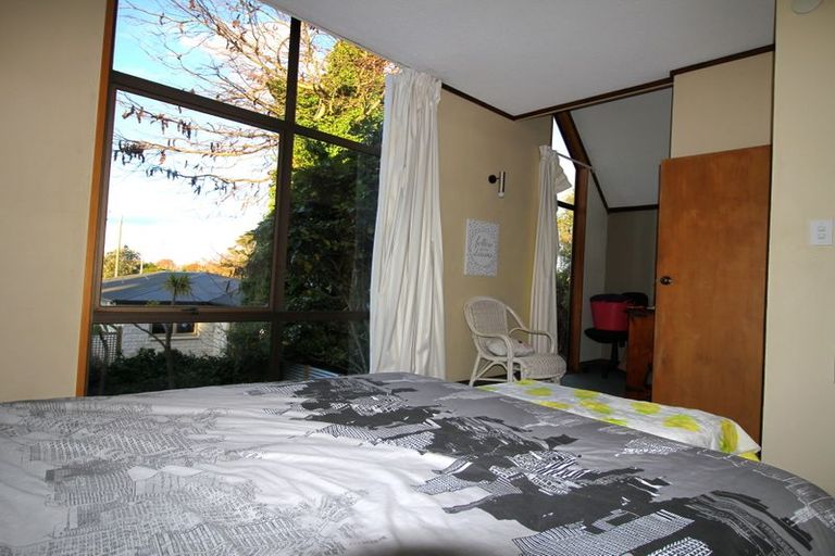 Photo of property in 2/341 College Street, West End, Palmerston North, 4410