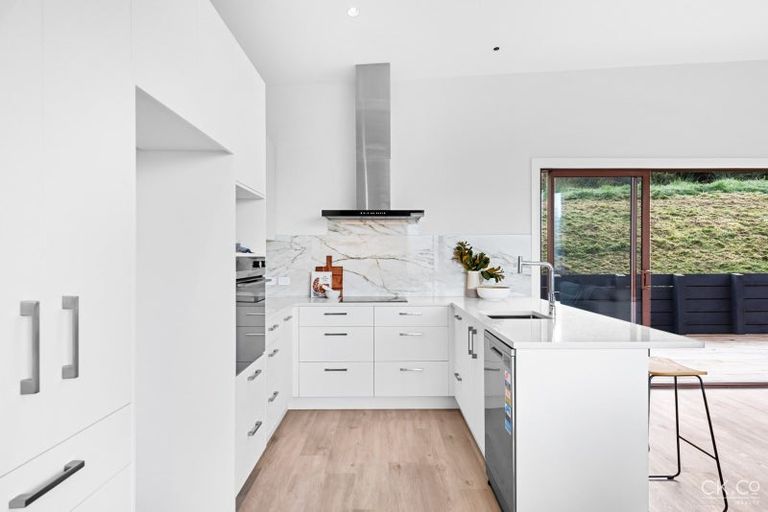 Photo of property in 18 Colorado Road, Totara Park, Upper Hutt, 5018