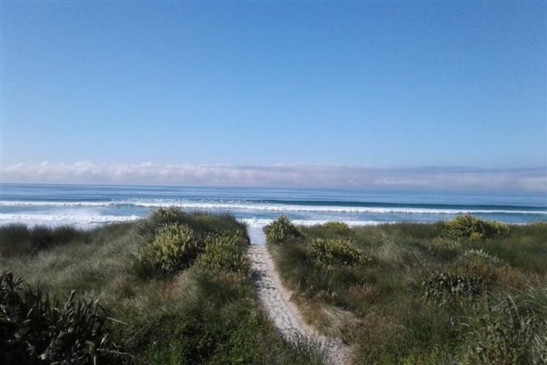 Photo of property in 3 Pearse Street, Brighton, Dunedin, 9035