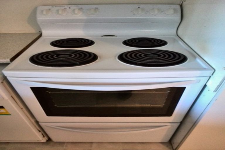 Photo of property in 210 Rintoul Street, Berhampore, Wellington, 6023