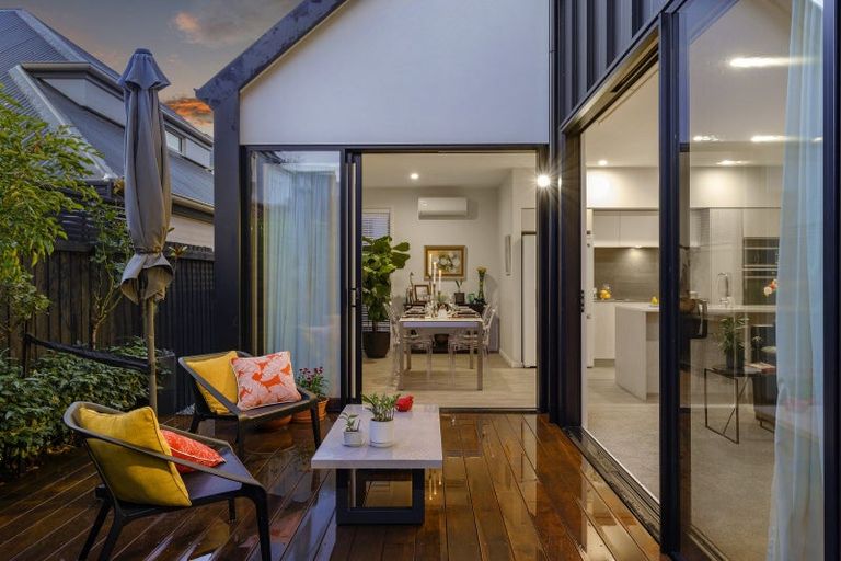 Photo of property in 3/11b Kilmarnock Street, Riccarton, Christchurch, 8011