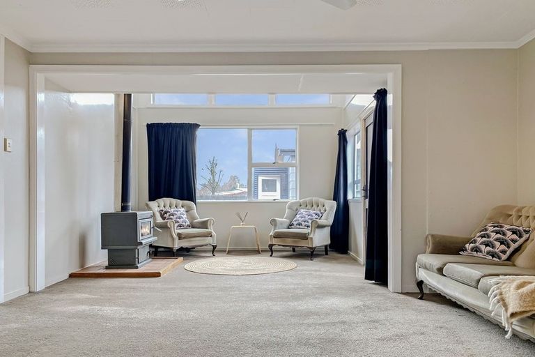 Photo of property in 1 Macaulay Place, Twizel, 7901