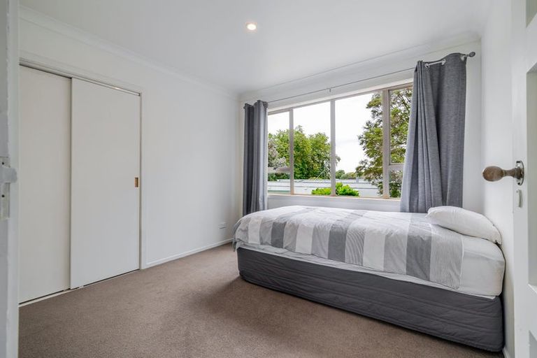 Photo of property in 38 Savage Crescent, West End, Palmerston North, 4412