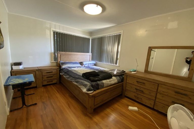 Photo of property in 81 Hepburn Road, Glendene, Auckland, 0602