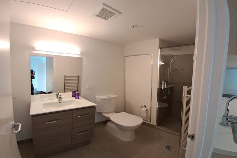 Photo of property in 2e/30 Westward Ho, Glen Eden, Auckland, 0602