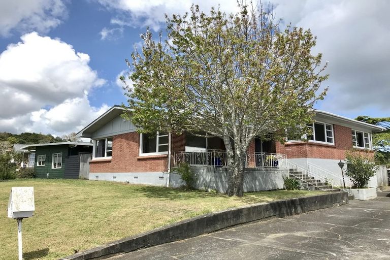 Photo of property in 71 Lawrence Crescent, Hillpark, Auckland, 2102