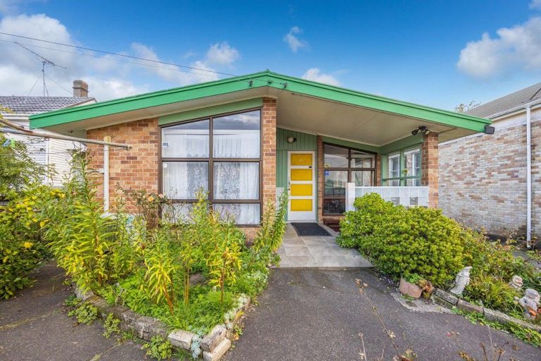 Photo of property in 39 Hakanoa Street, Huntly, 3700