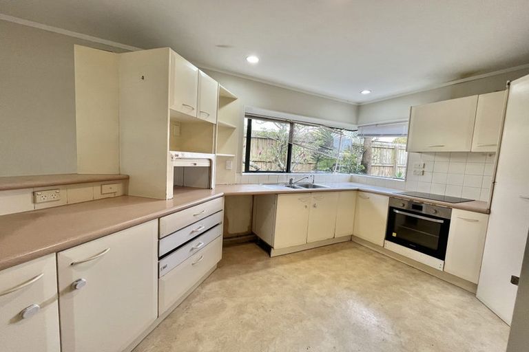 Photo of property in 40a Redoubt Road, Goodwood Heights, Auckland, 2105