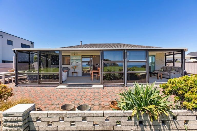 Photo of property in 18a Birdwood Avenue, Moturoa, New Plymouth, 4310