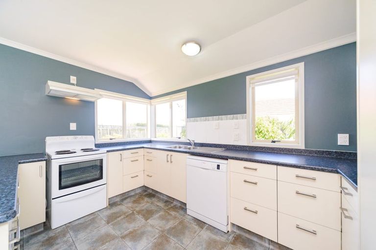 Photo of property in 9 Foxtail Fern, Kelvin Grove, Palmerston North, 4414