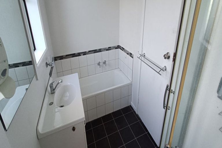 Photo of property in 104 Lyttelton Street, Spreydon, Christchurch, 8024