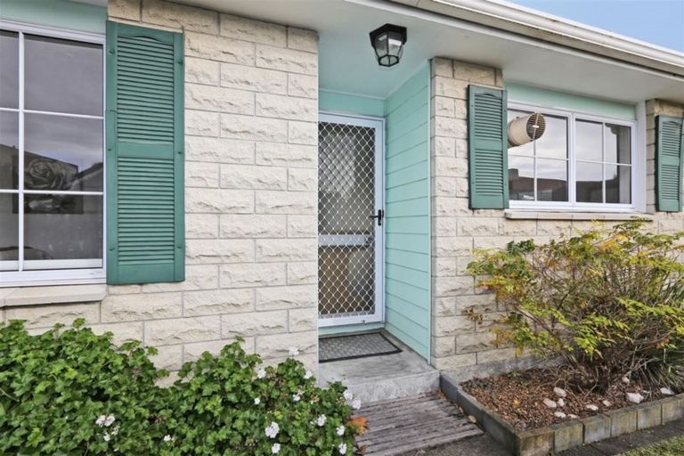 Photo of property in 4/21 Havelock Road, Havelock North, 4130