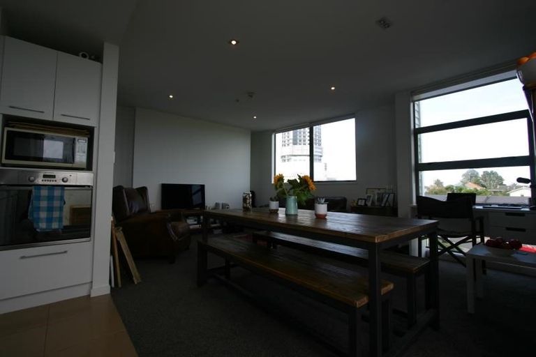 Photo of property in Maison Apartments, 212/16 Huron Street, Takapuna, Auckland, 0622