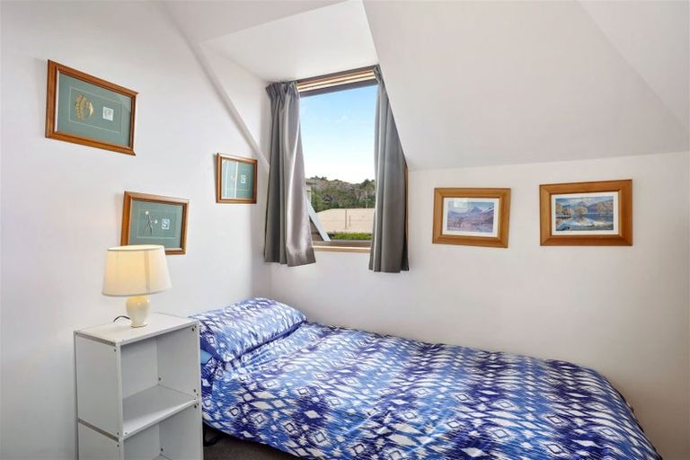 Photo of property in 2/3 Celia Street, Redcliffs, Christchurch, 8081