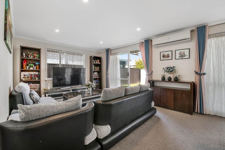 Photo of property in 17 Trevally Place, Snells Beach, 0920