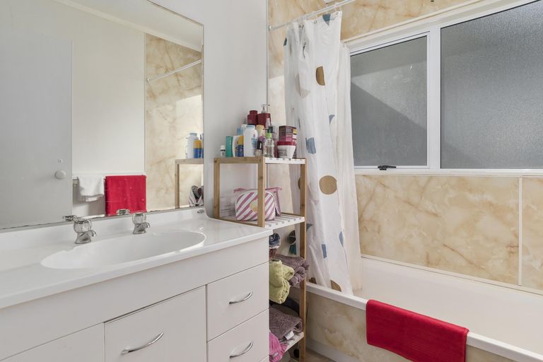 Photo of property in 21b Osprey Drive, Welcome Bay, Tauranga, 3112