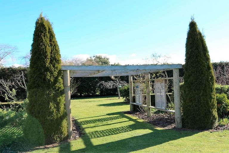 Photo of property in 231 Belvedere Road, Carterton, 5713