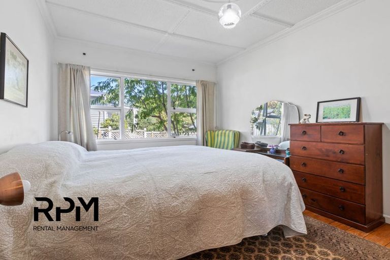 Photo of property in 84 Gover Street, New Plymouth, 4310