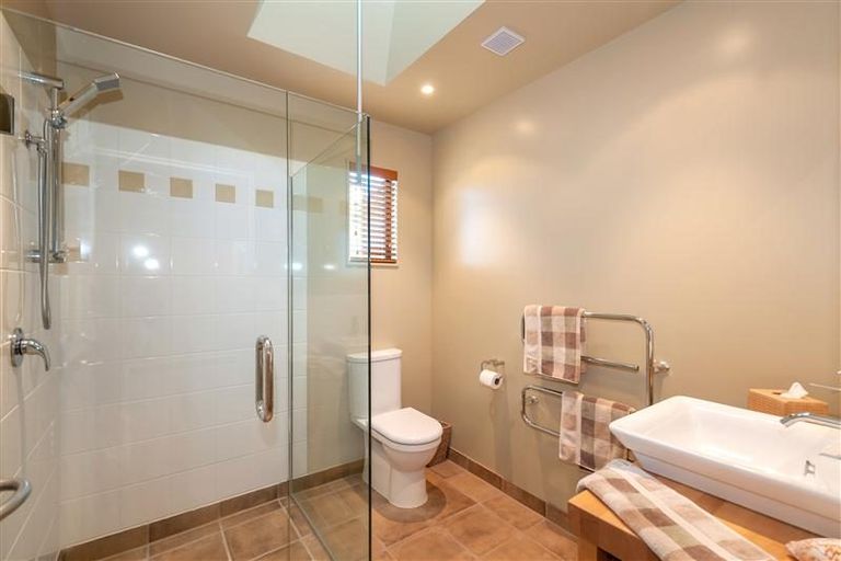 Photo of property in 2 Ridgetop Rise, Fairhall, Blenheim, 7272