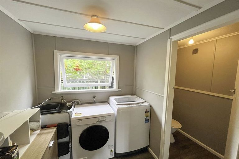 Photo of property in 53 Main North Road, Geraldine, 7930