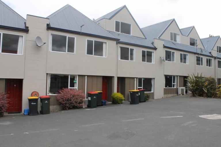 Photo of property in 4/700 Great King Street, North Dunedin, Dunedin, 9016