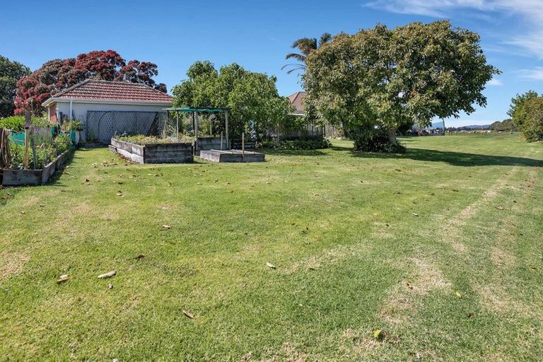 Photo of property in 12 Pyle Road East, Ruakaka, 0171
