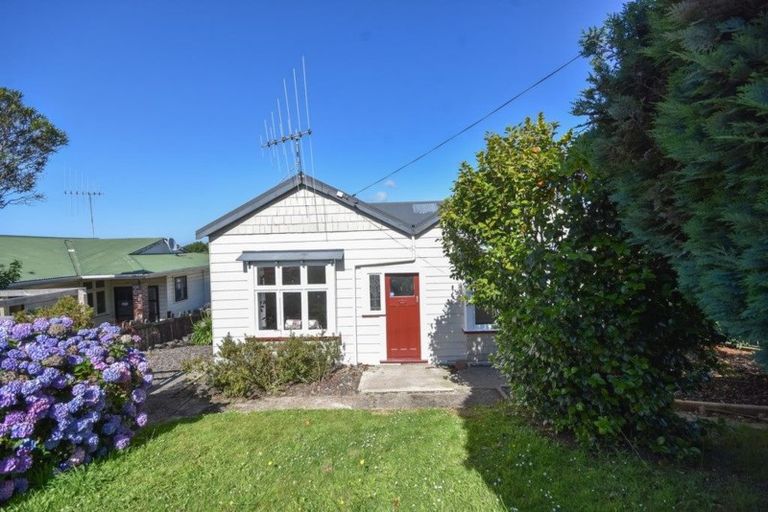 Photo of property in 12 Teignmouth Street, Abbotsford, Dunedin, 9018