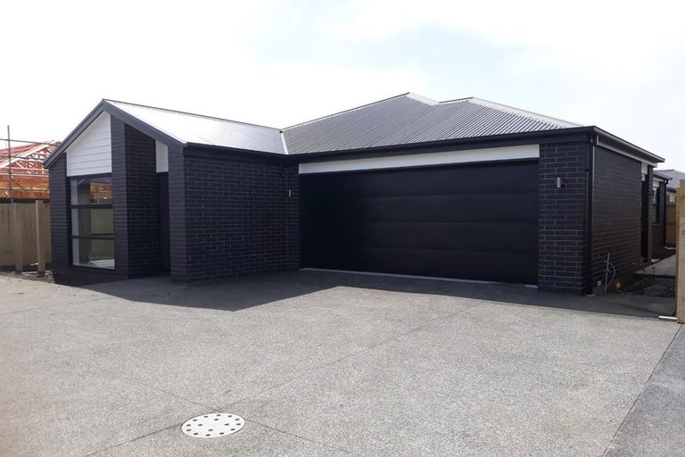 Photo of property in 22 Perendale Street, Belfast, Christchurch, 8051