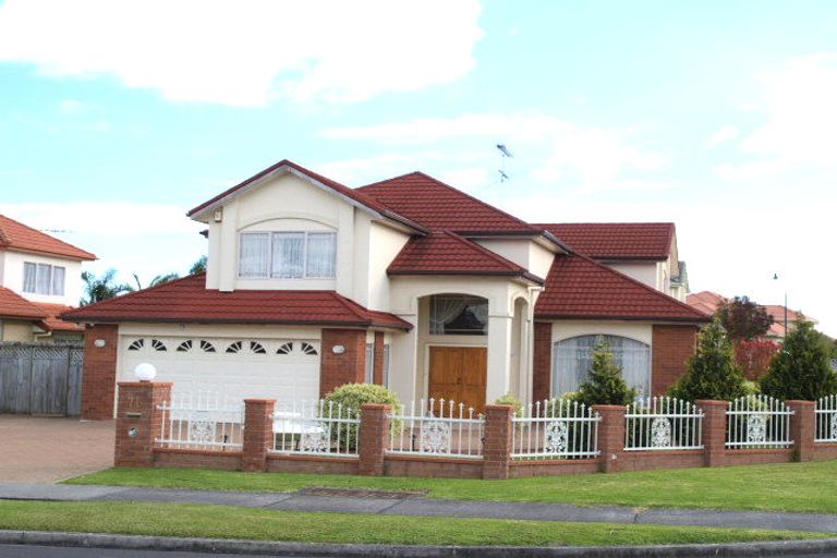 Photo of property in 71 Bob Charles Drive, Golflands, Auckland, 2013