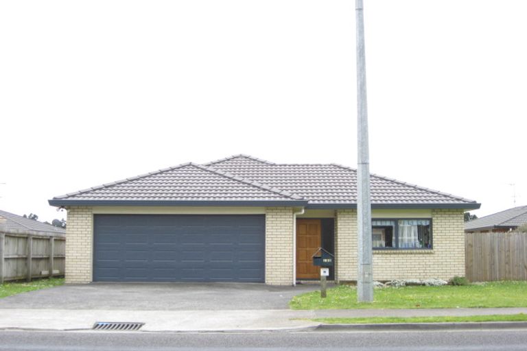 Photo of property in 100a Manuroa Road, Takanini, 2112