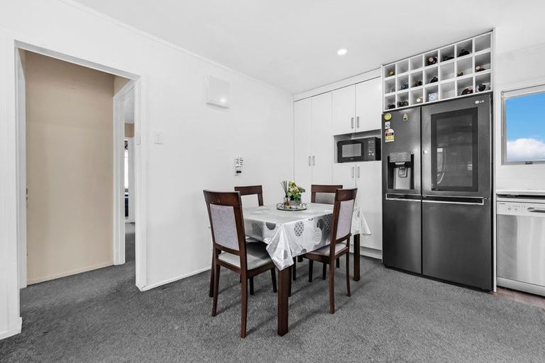 Photo of property in 47a Tawa Crescent, Manurewa, Auckland, 2102