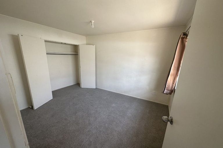 Photo of property in 1/29 Mon Desir Place, Manurewa, Auckland, 2102