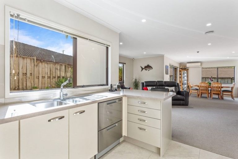 Photo of property in 23 Denim Place, Albany, Auckland, 0632