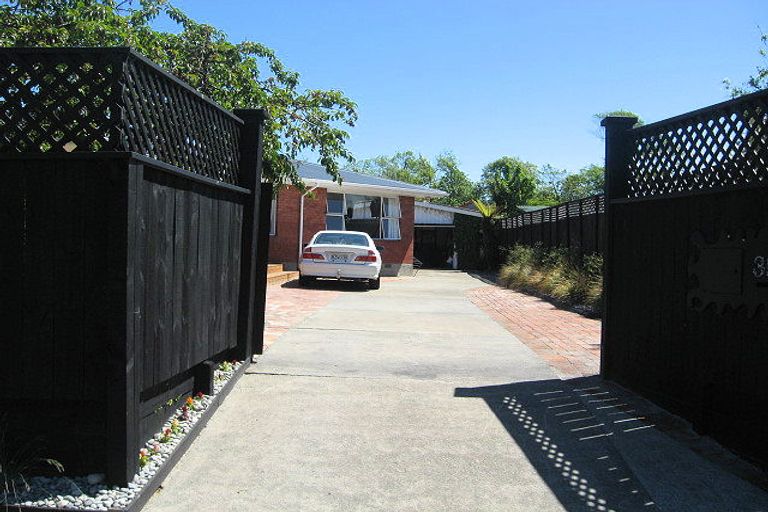 Photo of property in 39 Rossiter Avenue, Redwood, Christchurch, 8051