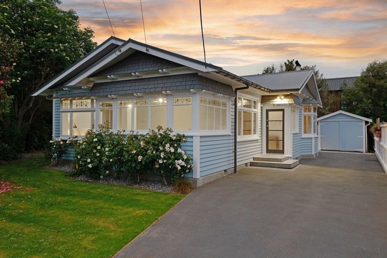 Photo of property in 28 Roxburgh Street, Sydenham, Christchurch, 8023