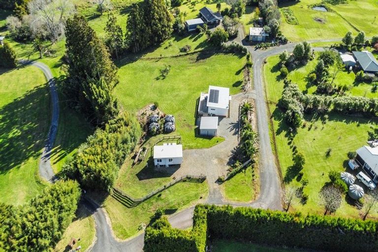 Photo of property in 76 Riddell Road, Kerikeri, 0230