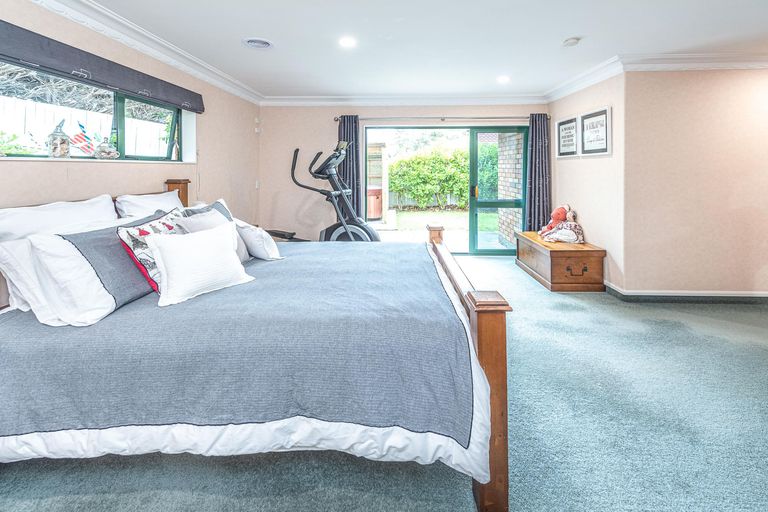 Photo of property in 31 Kakaho Drive, Tawhero, Whanganui, 4501