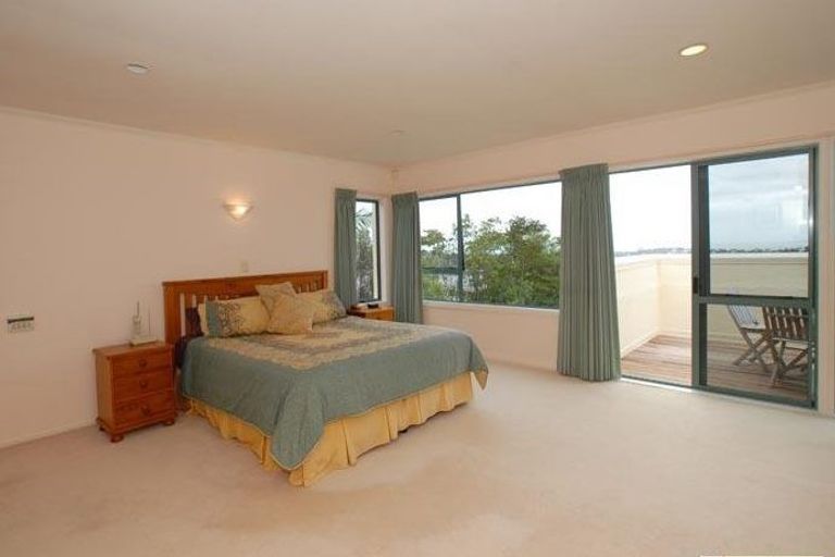 Photo of property in 3 Elsfield Place, Torbay, Auckland, 0630
