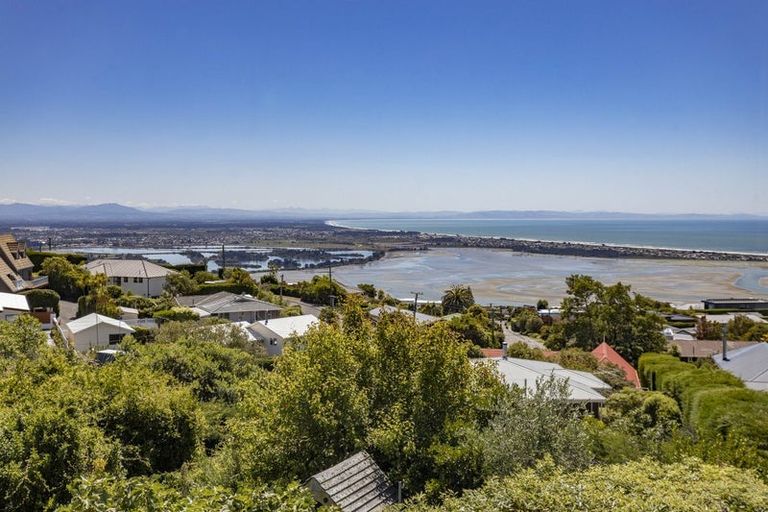 Photo of property in 2/5a Madeley Road, Mount Pleasant, Christchurch, 8081