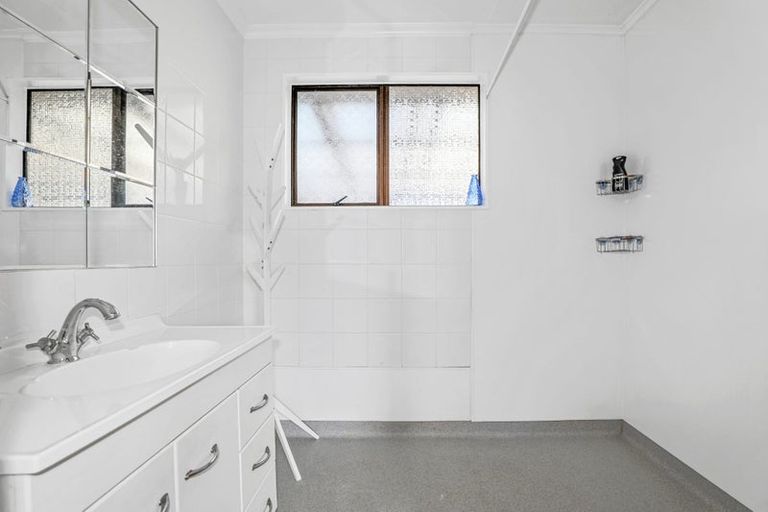 Photo of property in 16 Wairau Avenue, Waitahanui, Taupo, 3378