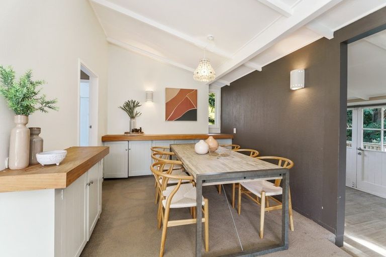 Photo of property in 18 Island View Terrace, Waikanae Beach, Waikanae, 5036
