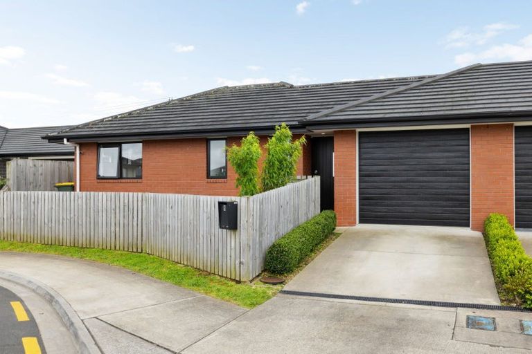 Photo of property in 8 Manawaroa Close, Grandview Heights, Hamilton, 3200