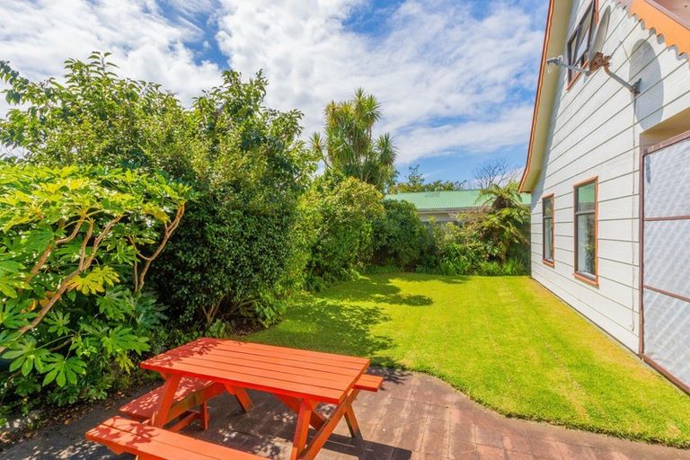 Photo of property in 32a Francis Road, Paraparaumu Beach, Paraparaumu, 5032