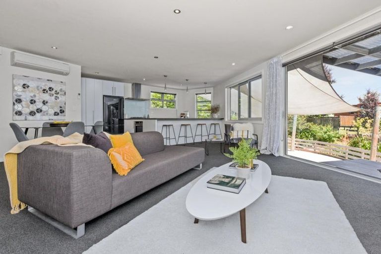 Photo of property in 9a Saint Hill Lane, Havelock North, 4130